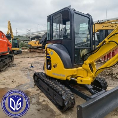 USED koparka PC35 z wydajnymi możliwościami obsługi materiałów