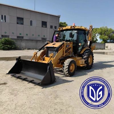 Używany Caterpillar Ładowarka CAT 420F 95% Nowa