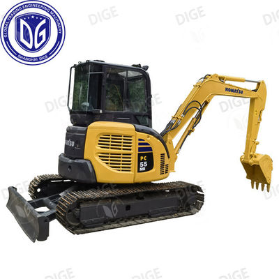 Wykorzystaj moc koparki Komatsu PC55 do swoich projektów budowlanych