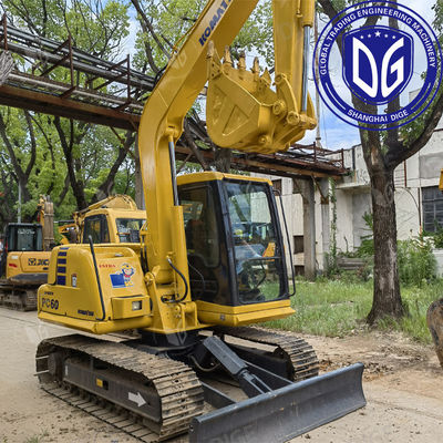USED PC60 koparka z zaawansowanymi systemami hydraulicznymi