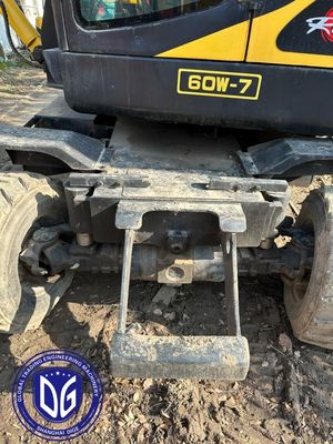 R60w-7 6 ton używany grabarz Hyundai i wzmocniona kontrola stabilności