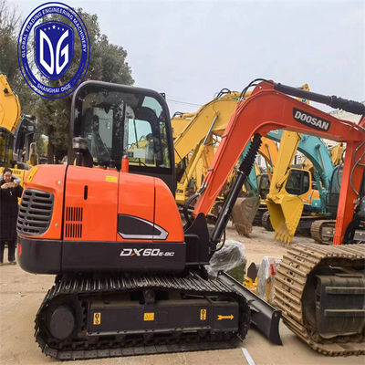 Bezpieczny i stabilny DX60 Używany grabarz Doosan 6 Ton Używany Mini z w pełni zmodernizowanym