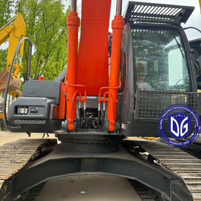 Używany Hitachi ZX240 24Ton Excavator w dobrym stanie i wydajności