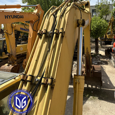 Oryginalny Komatsu PC240-8 24-tonowy średnio używany grabarz, dostępny już teraz