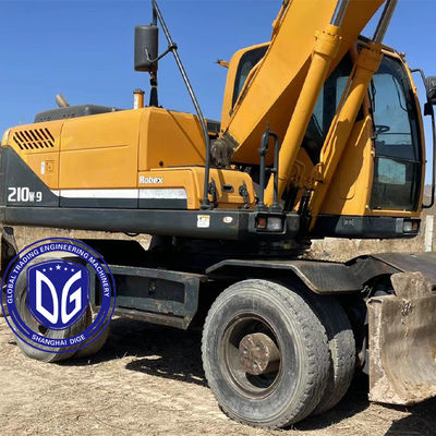 Używany Hyundai Model 210W-9 oryginalny i w dobrym stanie
