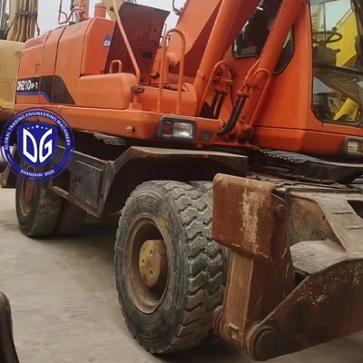 Doświadcz bezkonkurencyjnej wydajności z 20-tonową koparką Doosan i trwałym produktem budowlanym