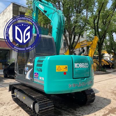 Używana koparka gąsienicowa Kobelco SK75 typu kompaktowa