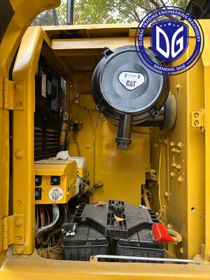 Niezawodny używany Caterpillar 320D już wysyłany do Boliwii